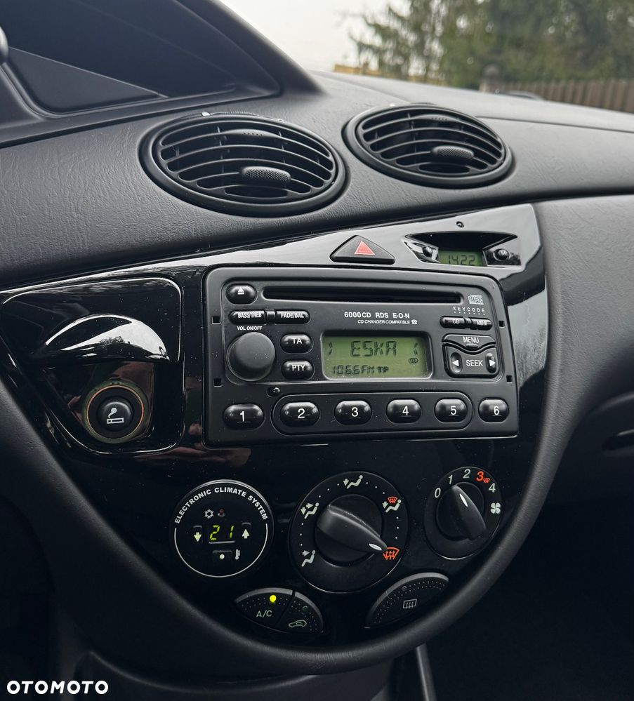 Ford Focus Trend - 11