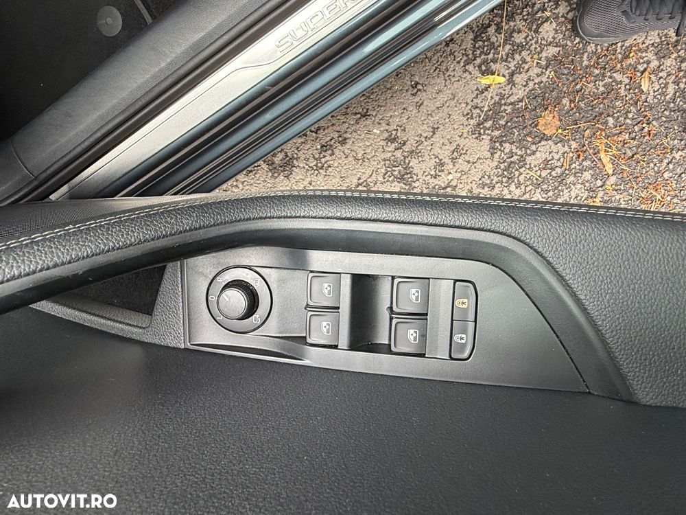 Skoda Superb 2.0 TDI DSG Ambition - 20