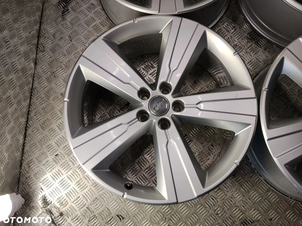 Felgi Audi Q7 SQ7 Q8 Q5 SQ5 A7 A8 8Jx20 et28 5x112 - 6
