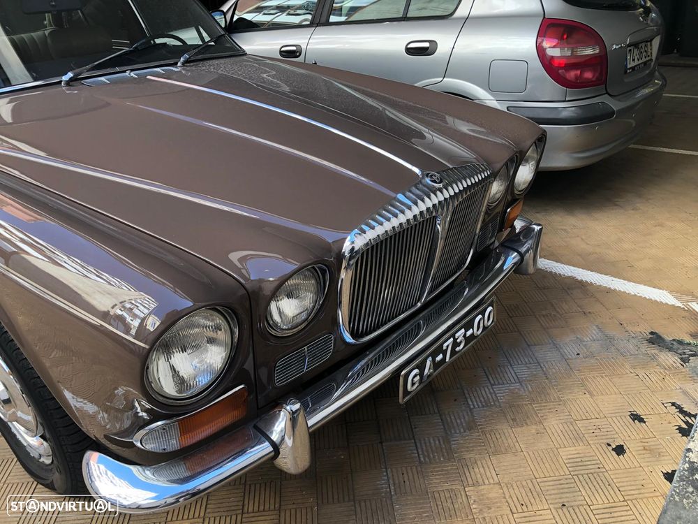 Daimler Sovereign - 1