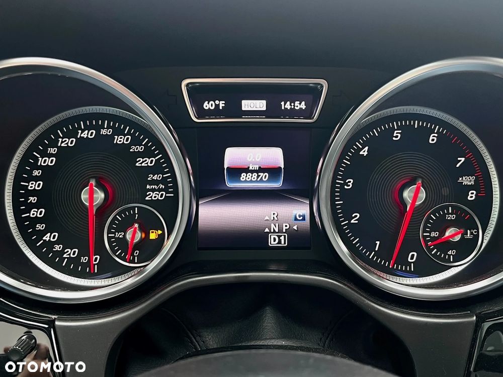 Mercedes-Benz GLS - 26
