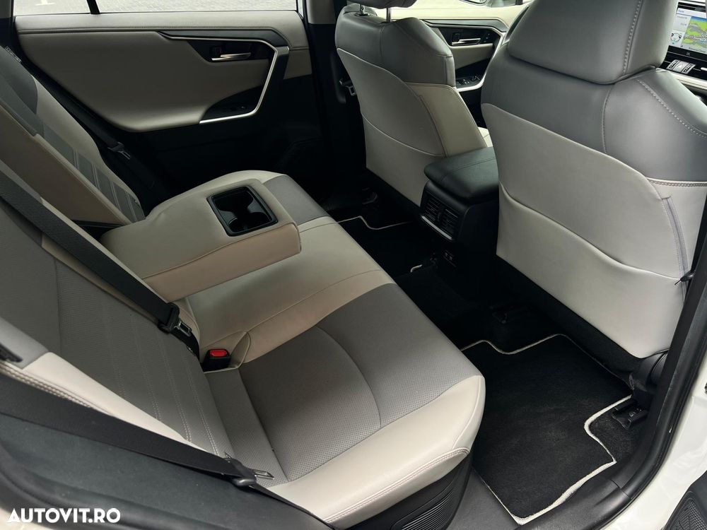 Toyota RAV4 2.5 VVT-iE 4x4 Luxury Premium - 15