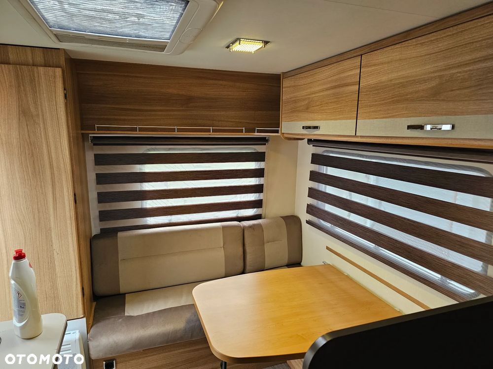 Caravelair WŁĄCZ FILMIK. DMC 1100. ŁÓŻKO MAŁŻEŃSKIE, SYPIALNIO JADALNIA. ŁAZIENKA. PIĘKNA. - 33