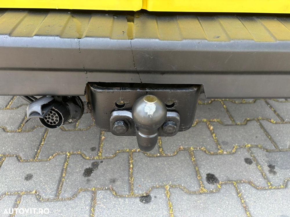 Renault Trafic - 11