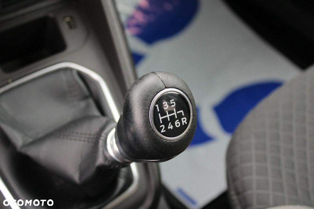 Ford Tourneo Courier - 27