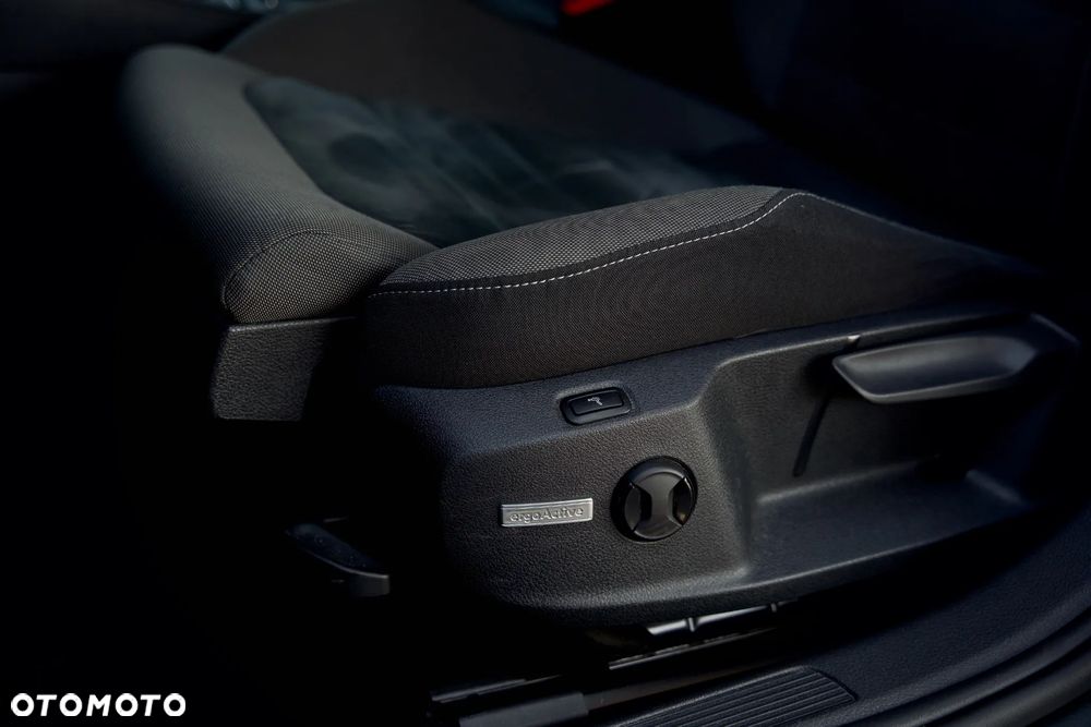 Volkswagen Golf VII 1.5 TSI BMT Evo Highline DSG - 11