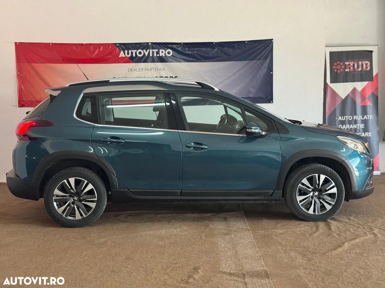 Peugeot 2008 PureTech 110 Stop&Start EAT6 Allure - 5