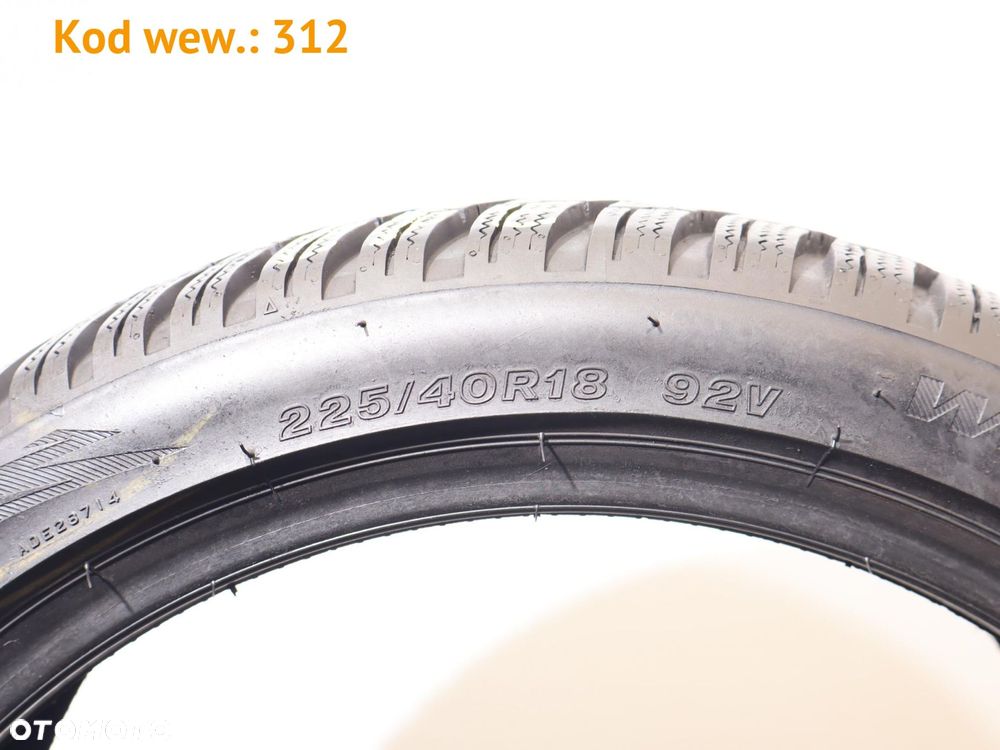 Firestone Winterhawk 4 - 225/40 R18 - 4