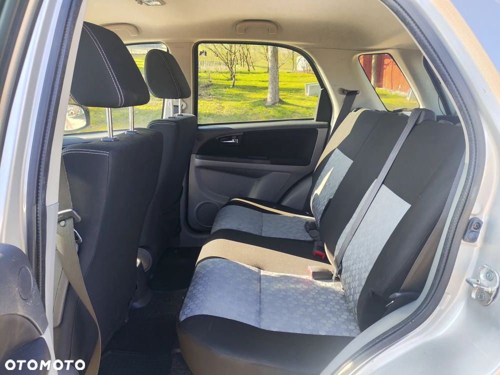Suzuki SX4 1.6 Premium 4WD - 12