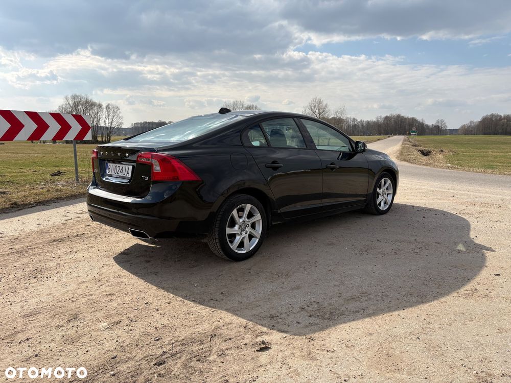 Volvo S60 2.5 T5 - 4
