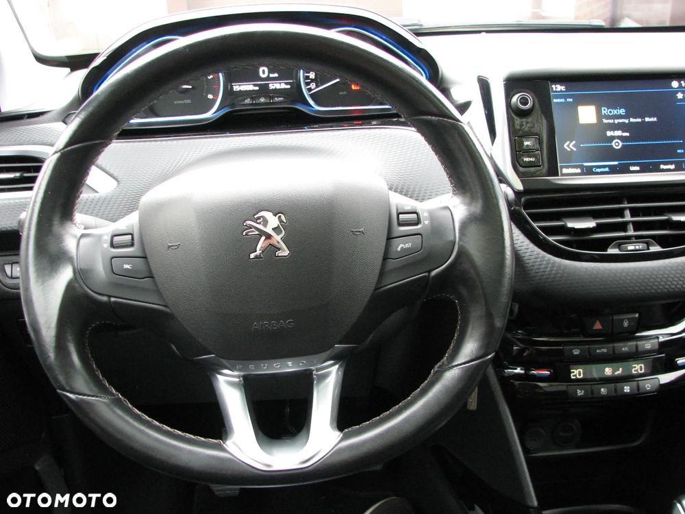 Peugeot 2008 BlueHDi 100 STOP & START Allure - 22