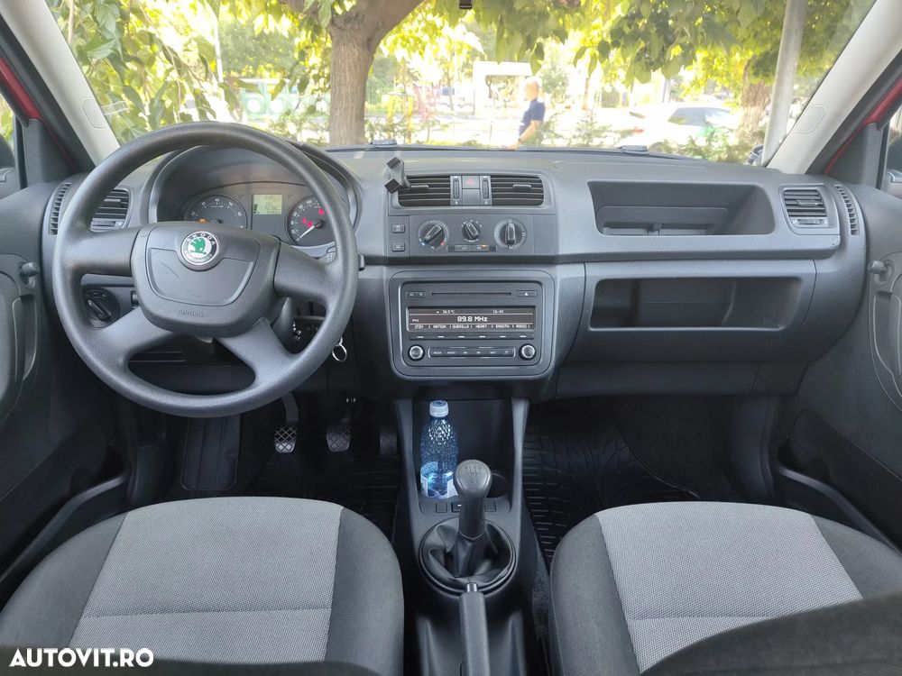 Skoda Fabia 1.2 HTP Ambiente - 10