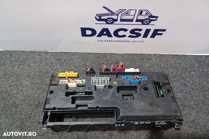 Panou sigurante si relee 9210861 BMW Seria 5 F07/F10/F11 [facelift] [ - 3