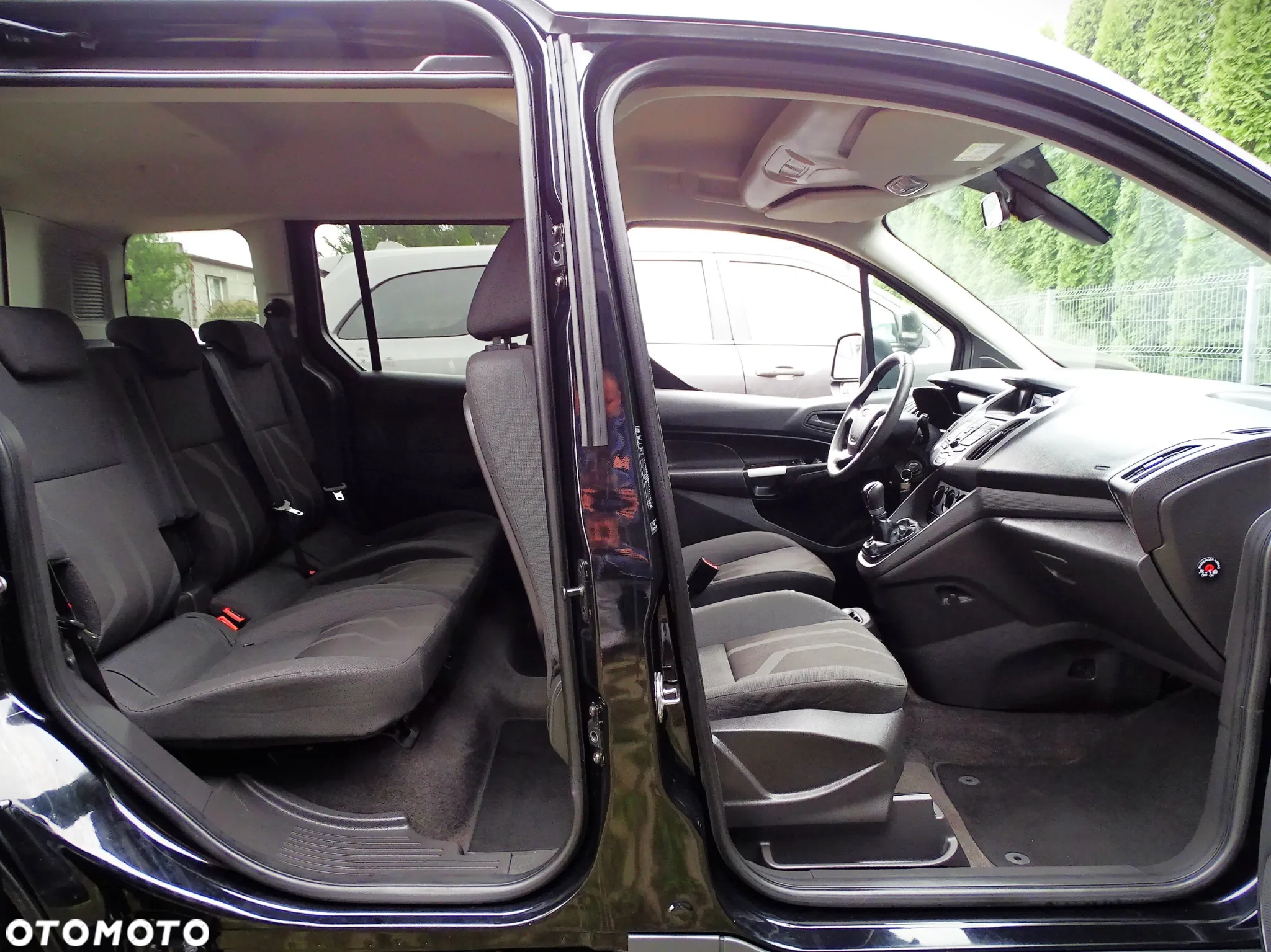 Ford Tourneo Connect 1.5 TDCi Trend - 16