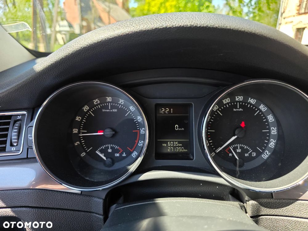 Skoda Superb 2.0 TDI Active - 7