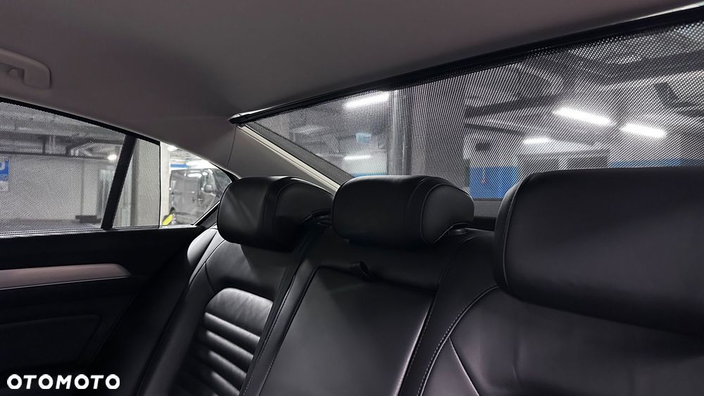 Volkswagen Passat 2.0 TDI BMT 4Mot Highline DSG - 20