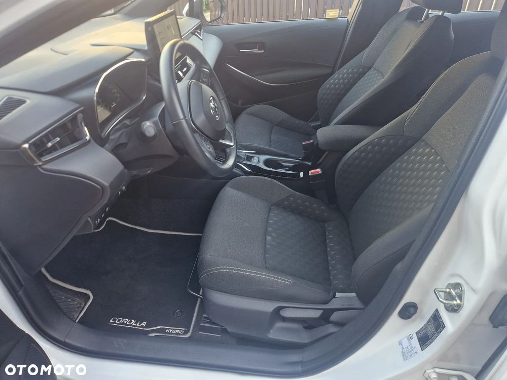 Toyota Corolla 1.8 Hybrid Comfort - 33