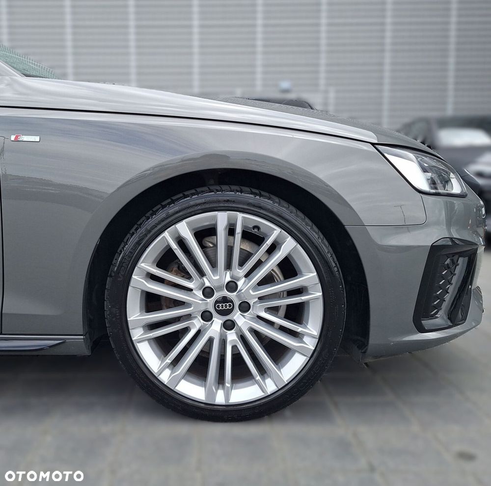 Audi A4 Avant 35 TFSI mHEV S Line S tronic - 29