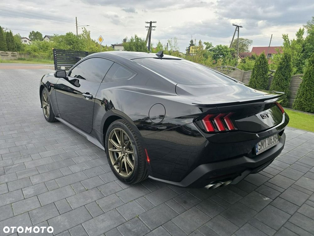Ford Mustang - 5
