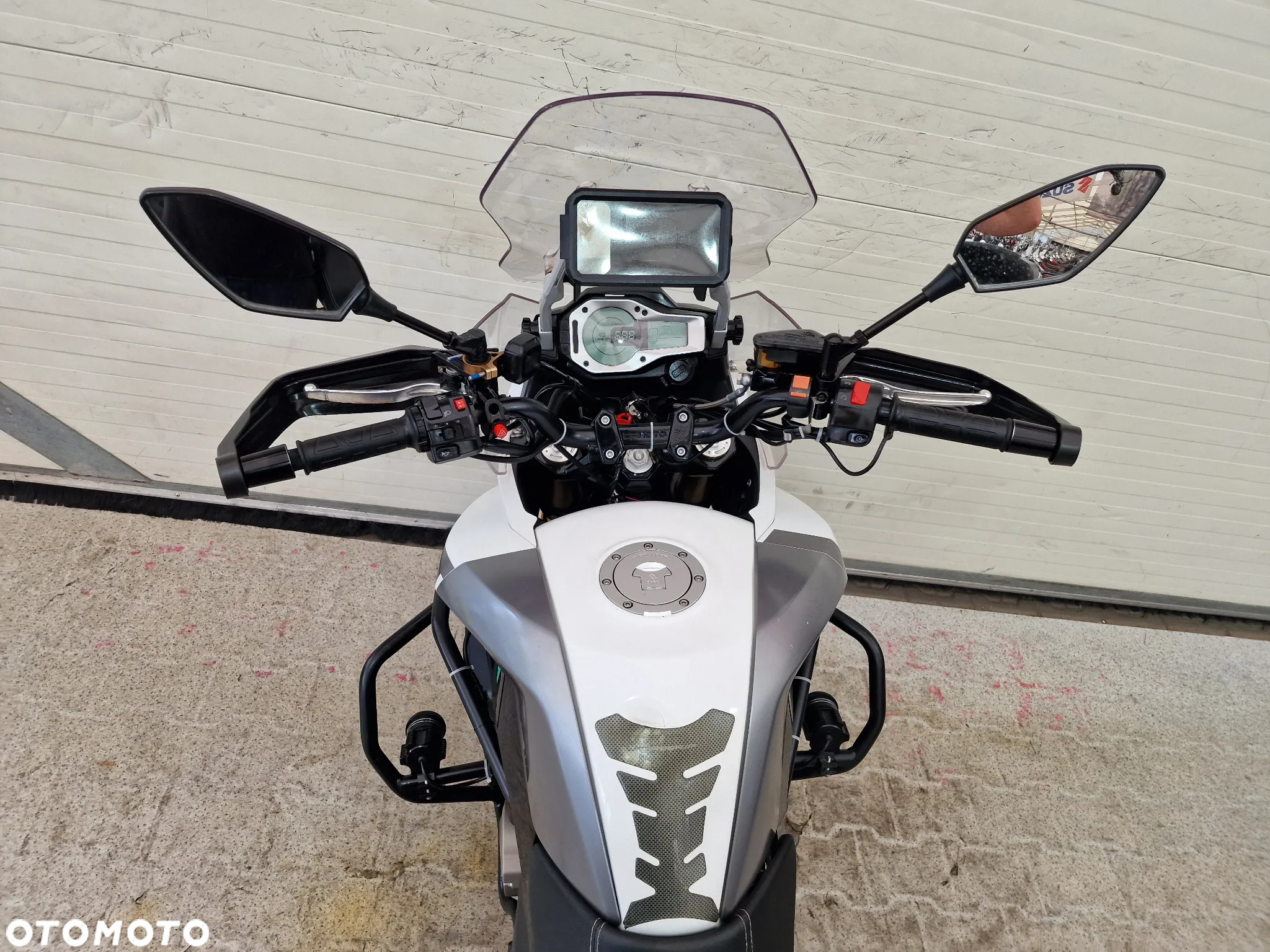 CFMoto MT - 23