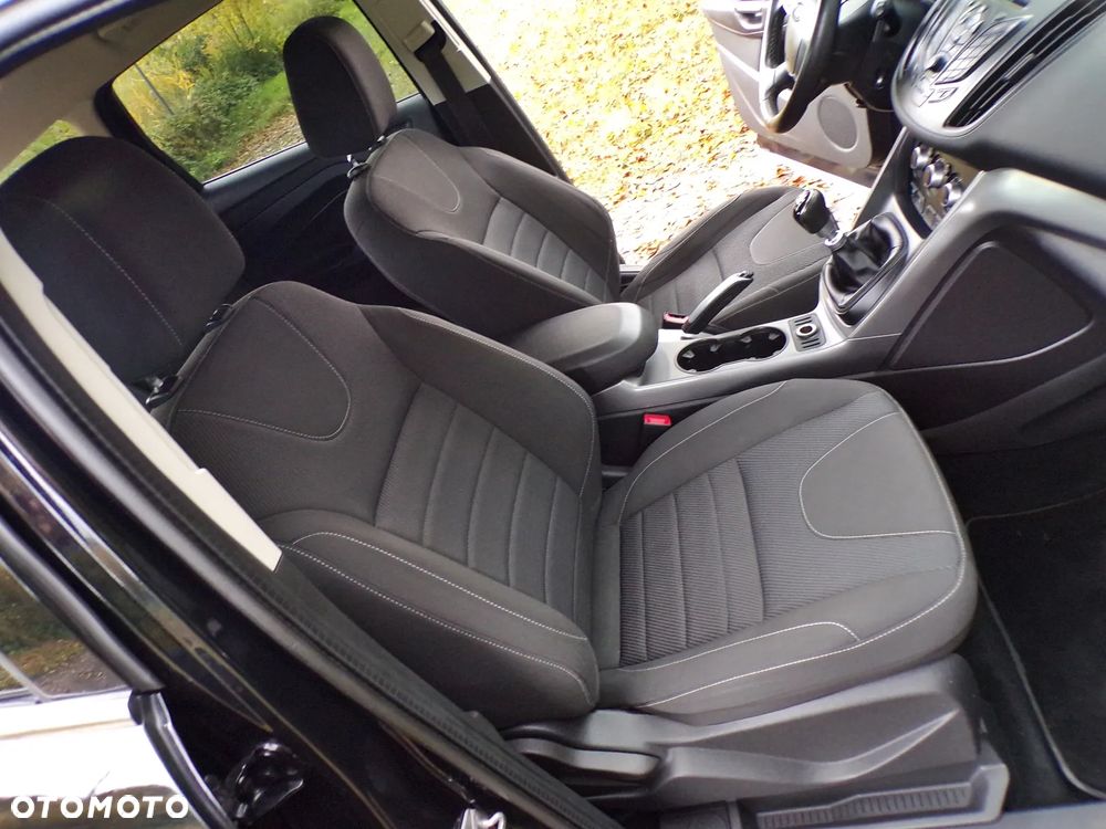 Ford Kuga 2.0 TDCi Titanium - 22