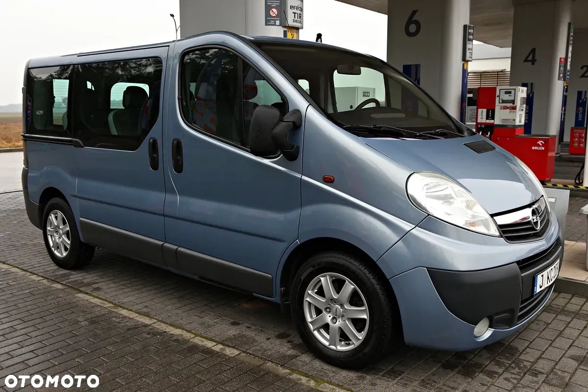 Opel Vivaro - 12