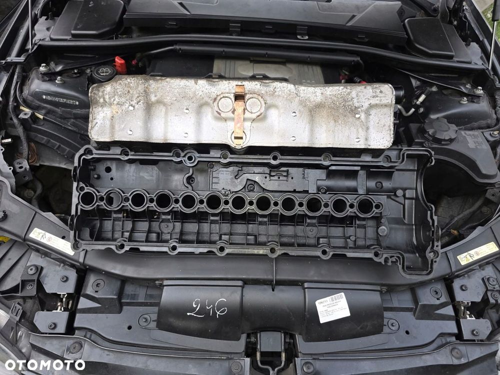 POKRYWA ZAWORÓW 77893959 BMW E60 E65 E70 E83 E90 3.0 D N47D30 - 1