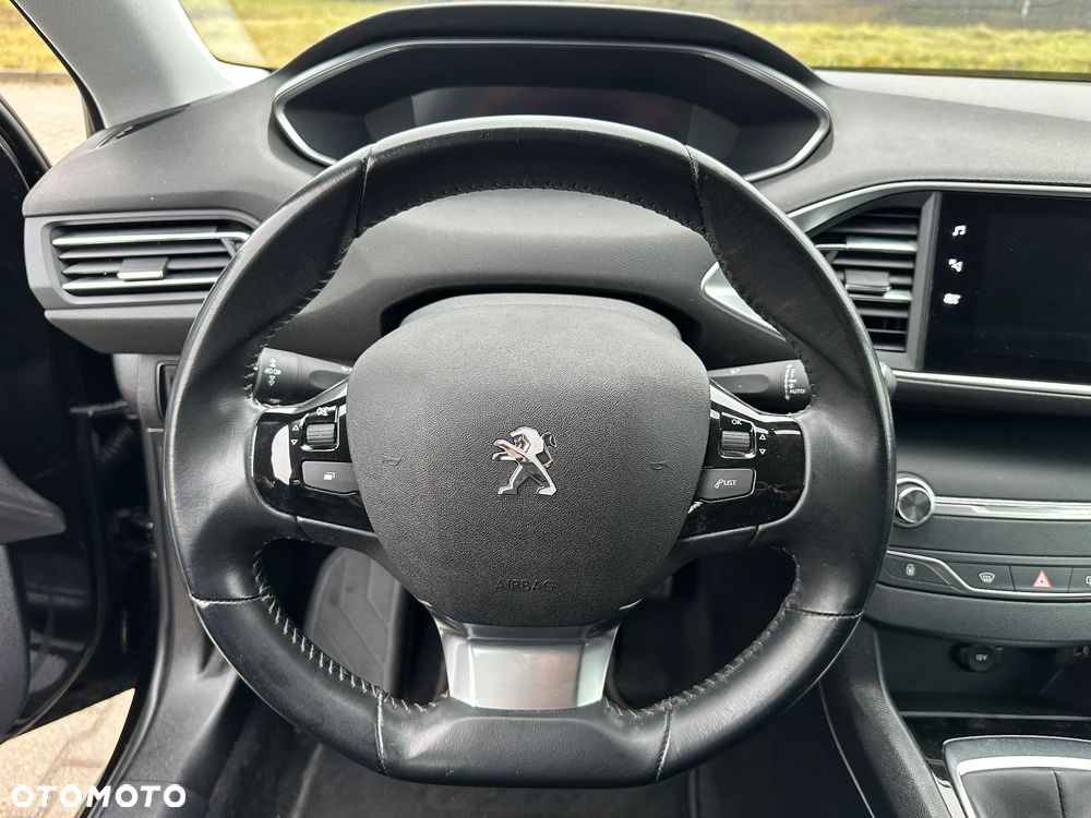 Peugeot 308 - 24
