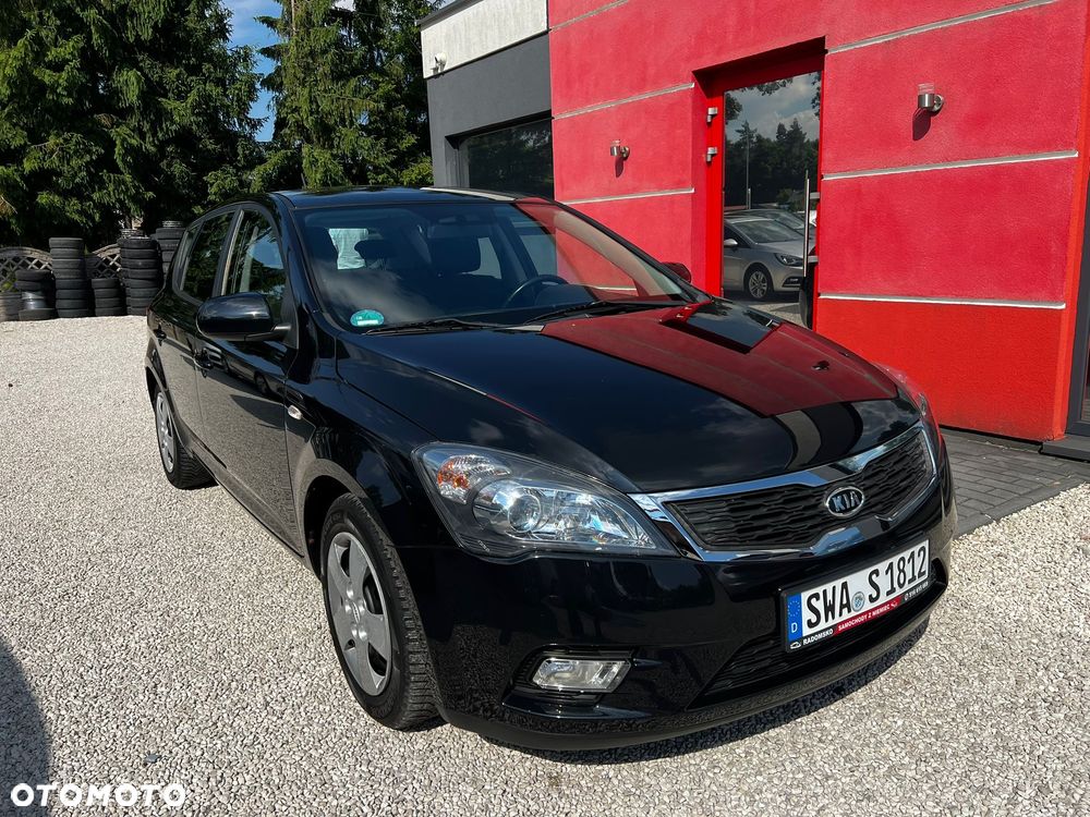 Kia Ceed 1.4 CVVT Attract - 1