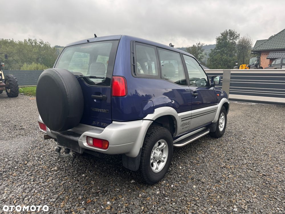 Nissan Terrano - 8