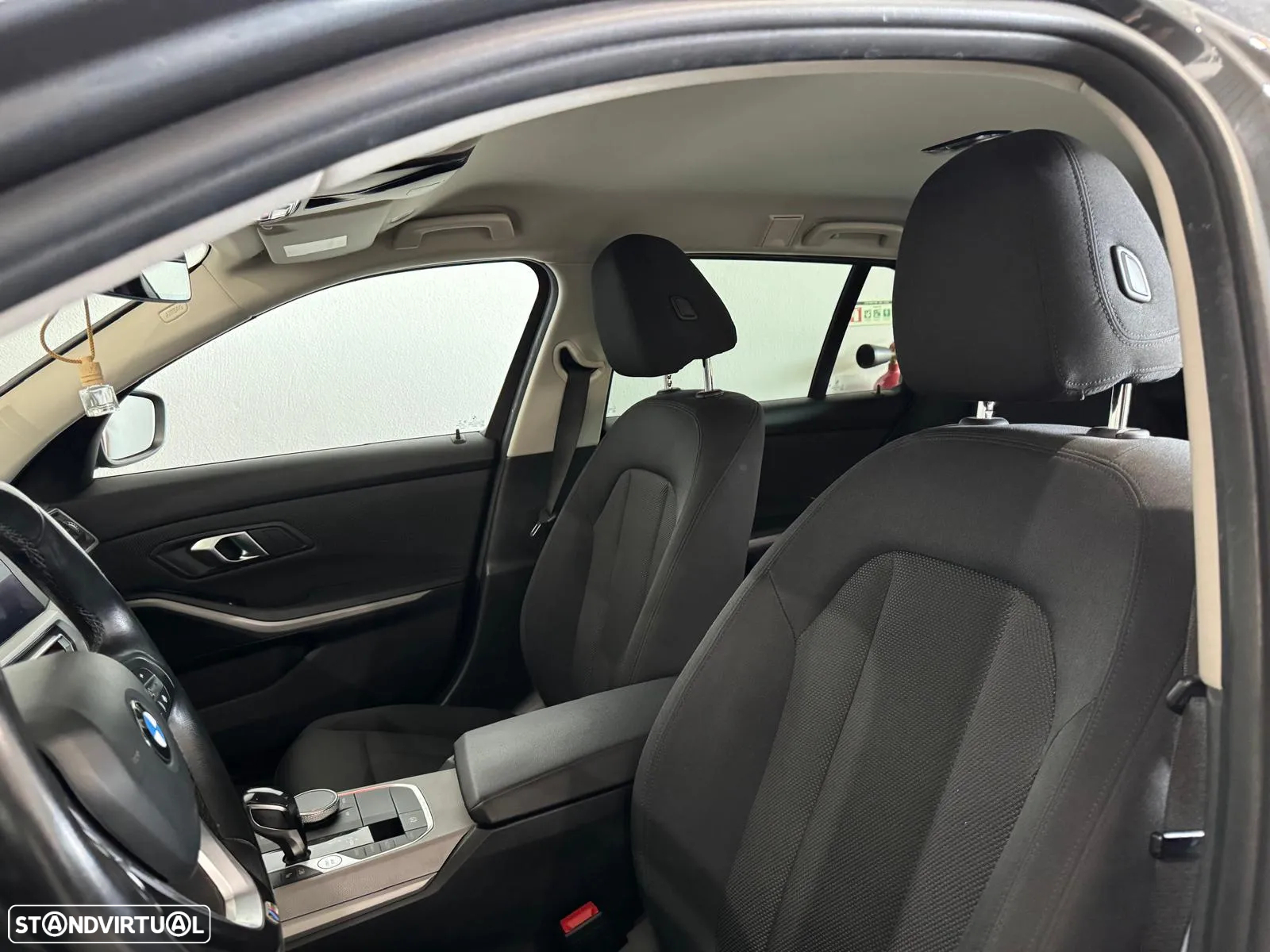 BMW 330 e Touring Pack M Auto - 16