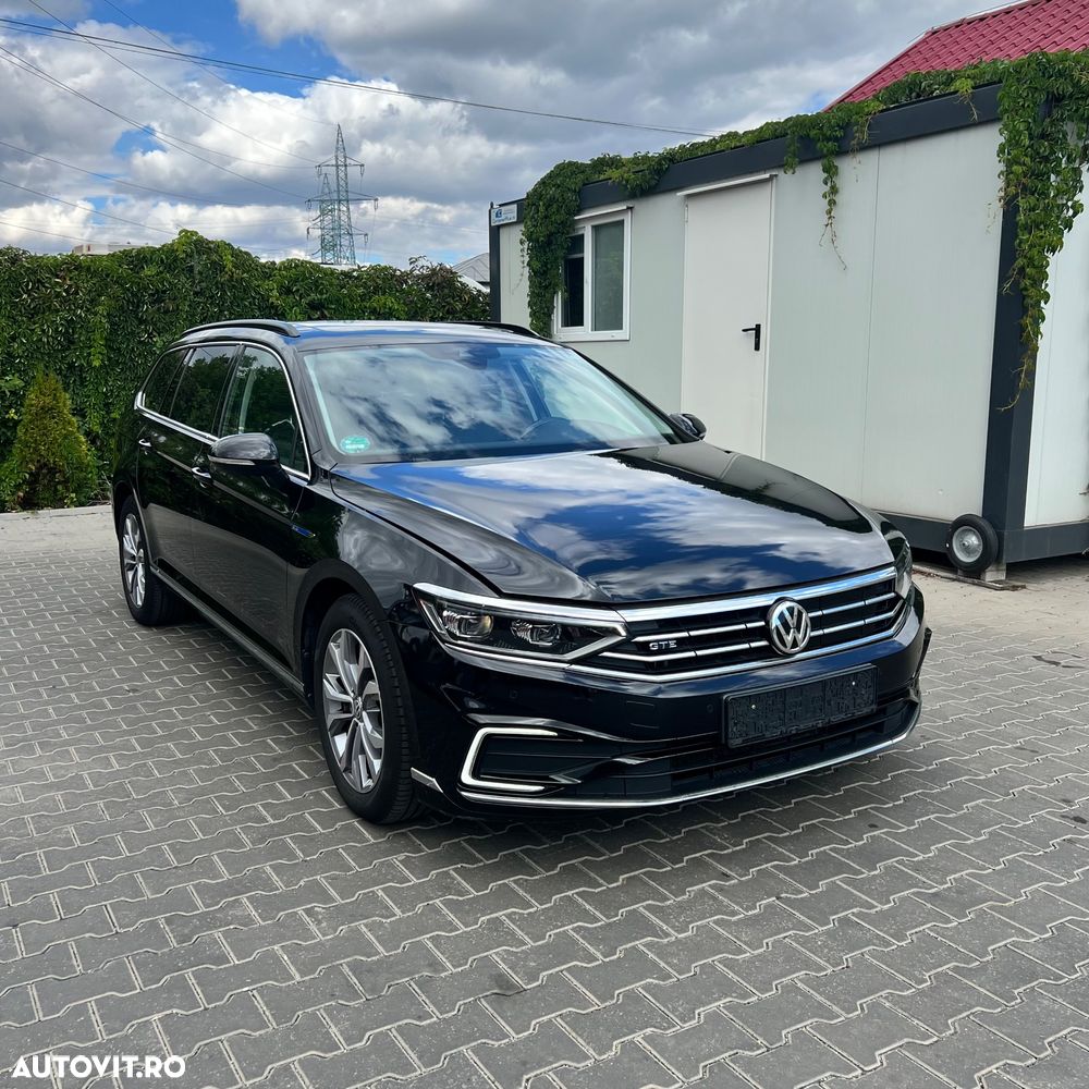 Volkswagen Passat - 2