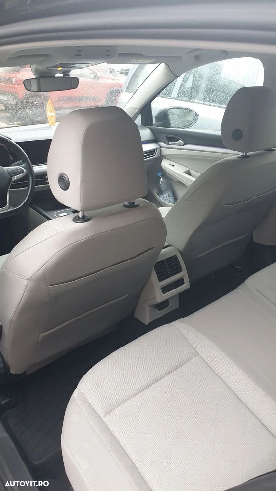 Volkswagen Golf 1.5 eTSI ACT DSG MHEV Life - 7