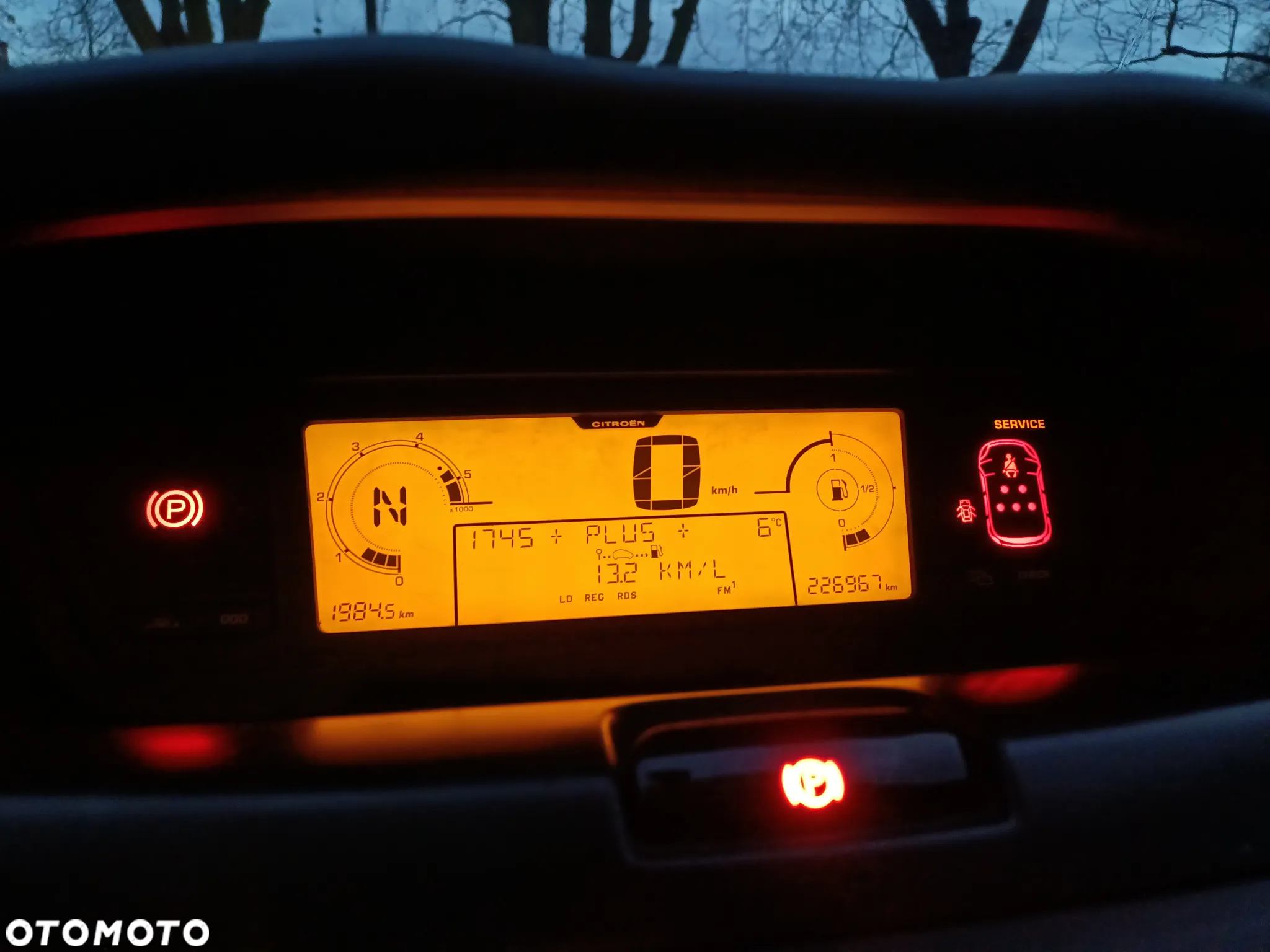 Citroën C4 Picasso 1.6 HDi FAP 7-Sitzer ESG6 Confort - 8