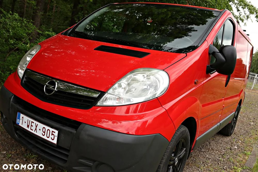 Opel Vivaro - 1