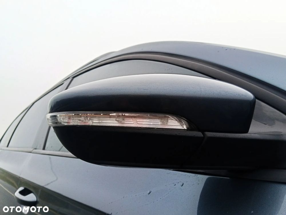 Volkswagen Passat 2.0 TDI Highline DSG - 7