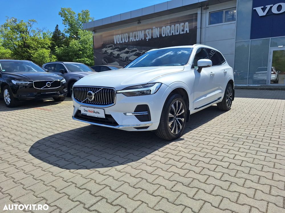 Volvo XC 60 B4 MHEV AT AWD Plus Dark - 3