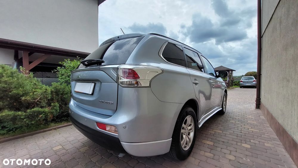 Mitsubishi Outlander 2.0 2WD Invite - 5