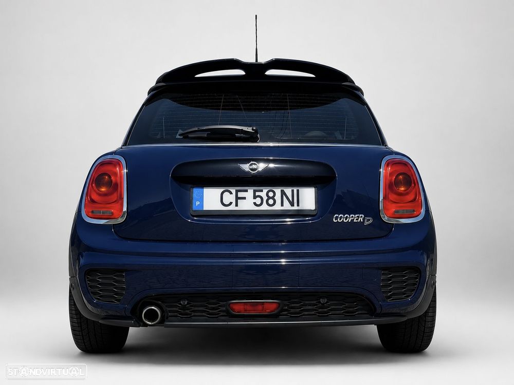 MINI 3 Portas Cooper D Auto - 2