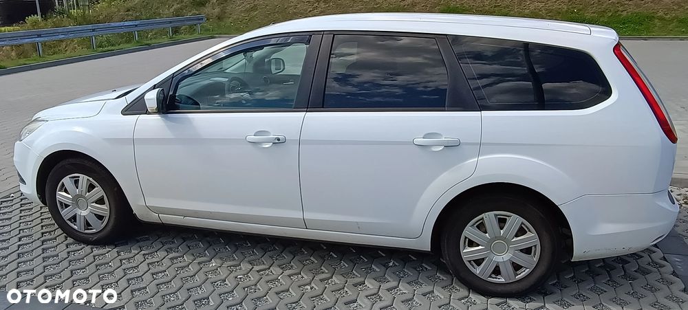 Ford Focus 1.6 TDCi Ambiente DPF - 1