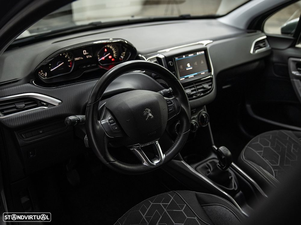 Peugeot 2008 PureTech 82 Allure - 10