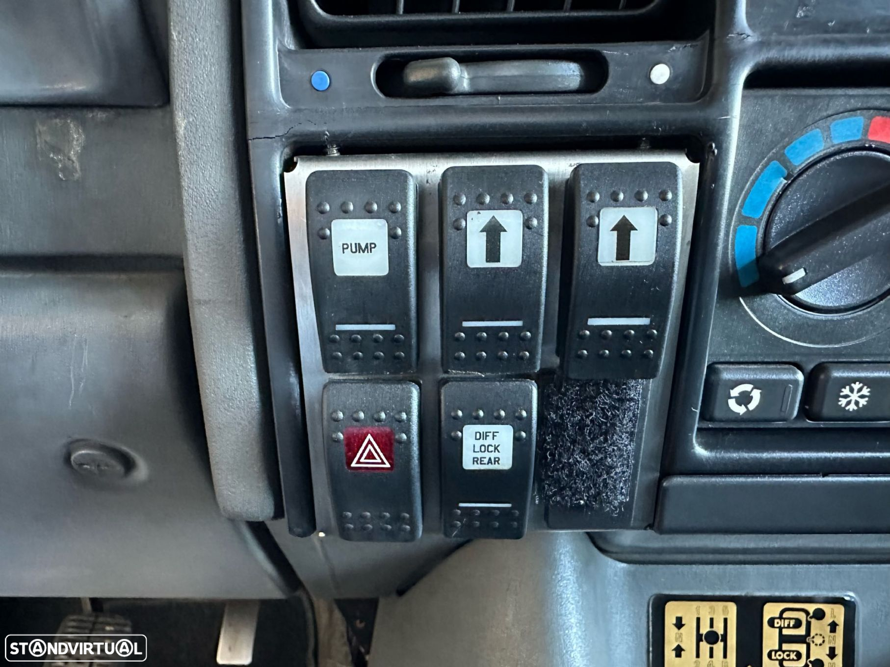 Land Rover Discovery - 13
