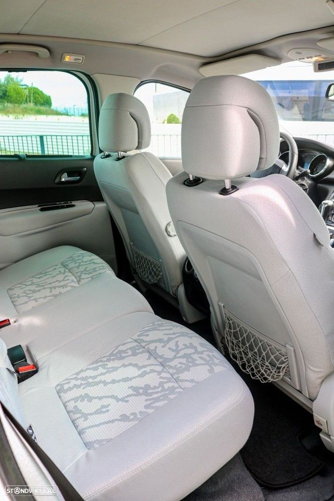 Peugeot 3008 1.6 e-HDi Active 2-Tronic - 5