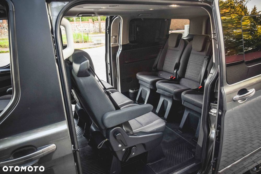 Ford Tourneo Custom 2.0 EcoBlue L2 Titanium - 28