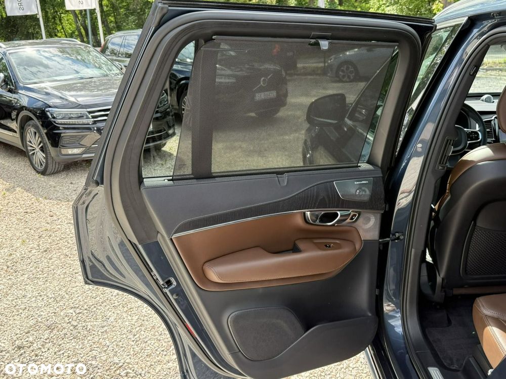 Volvo XC 90 B5 D AWD Inscription 7os - 17