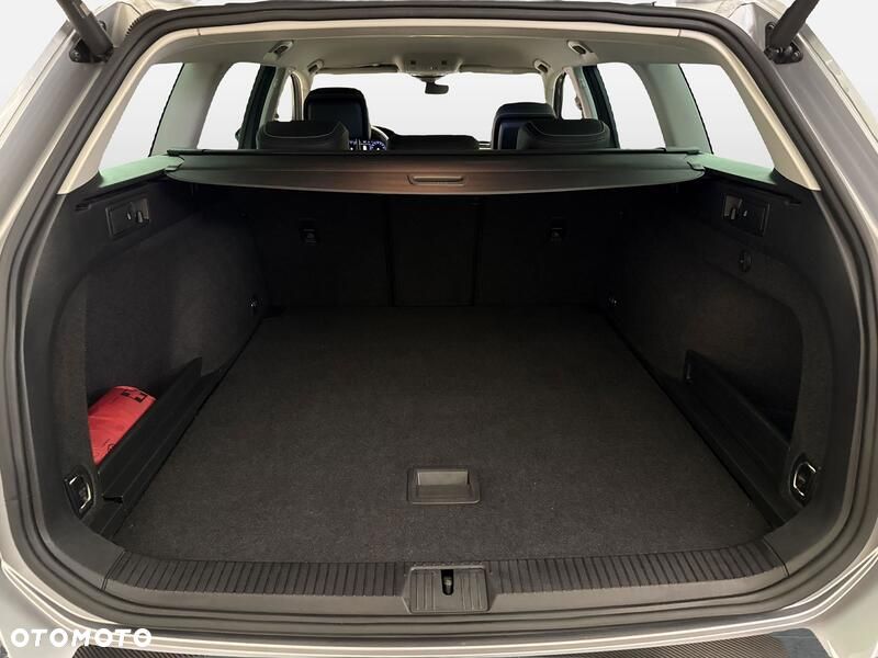 Volkswagen Passat - 20
