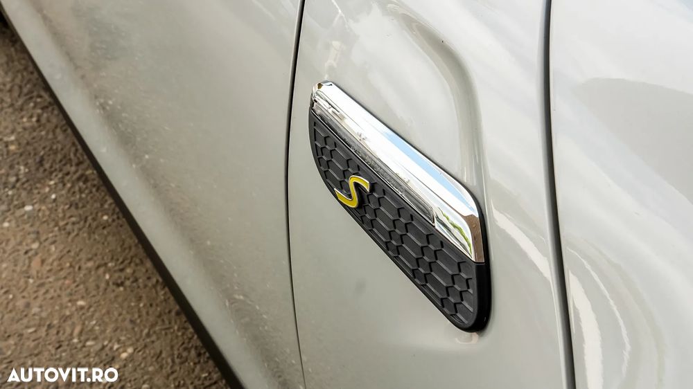 Mini Cooper SE Electric Trim - 28