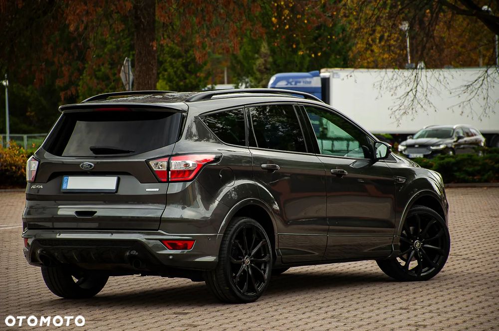 Ford Kuga - 28