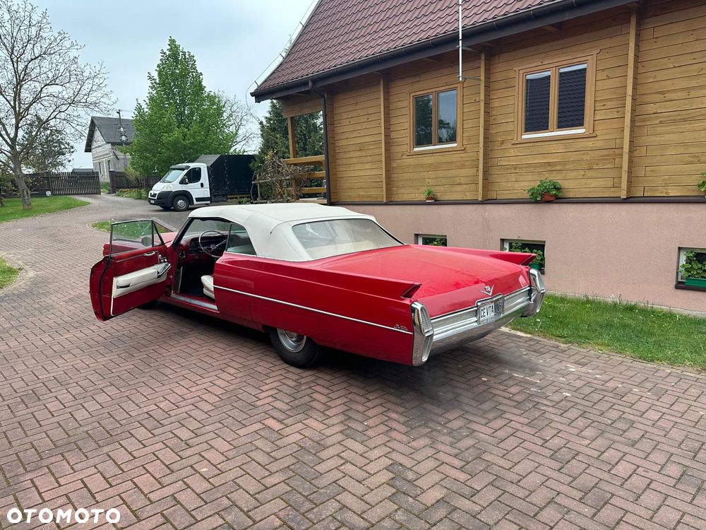 Cadillac Deville - 2