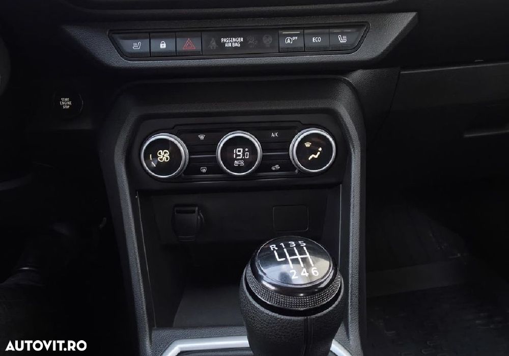 DACIA Logan 2023 — imagine 3